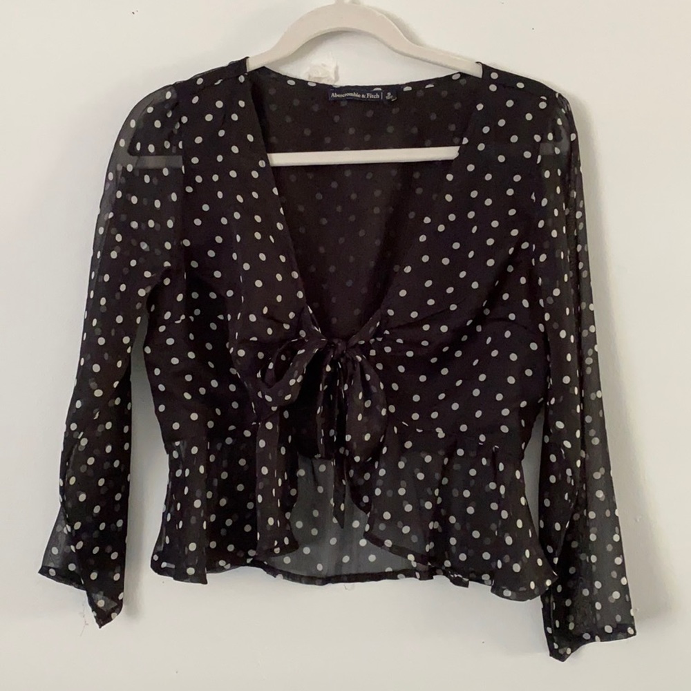 Small Abercrombie polka dots blouse!
